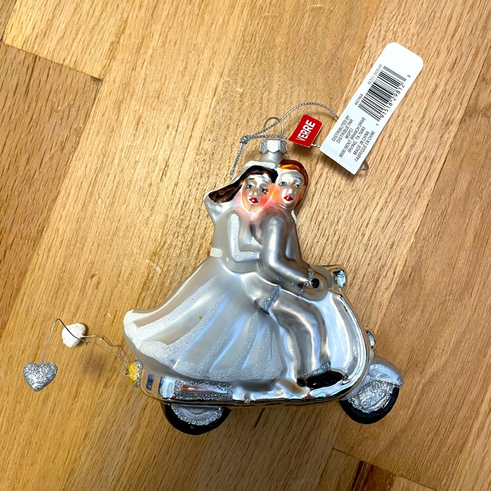 NWT - Wedding/Just Married Glass Tree Ornament